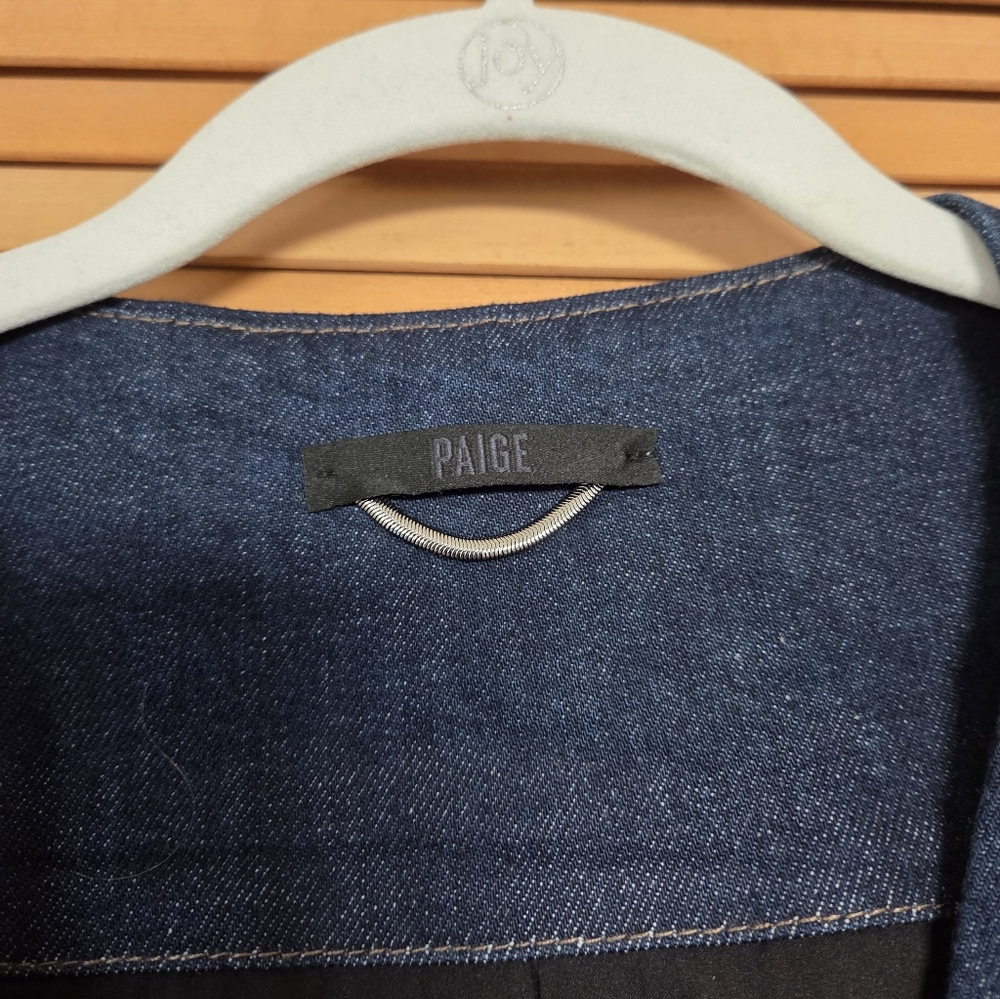 Paige Antonella Dark Wash Fitted Vest Size 4 NWOT. ($209 Retail) - Picture 4 of 13